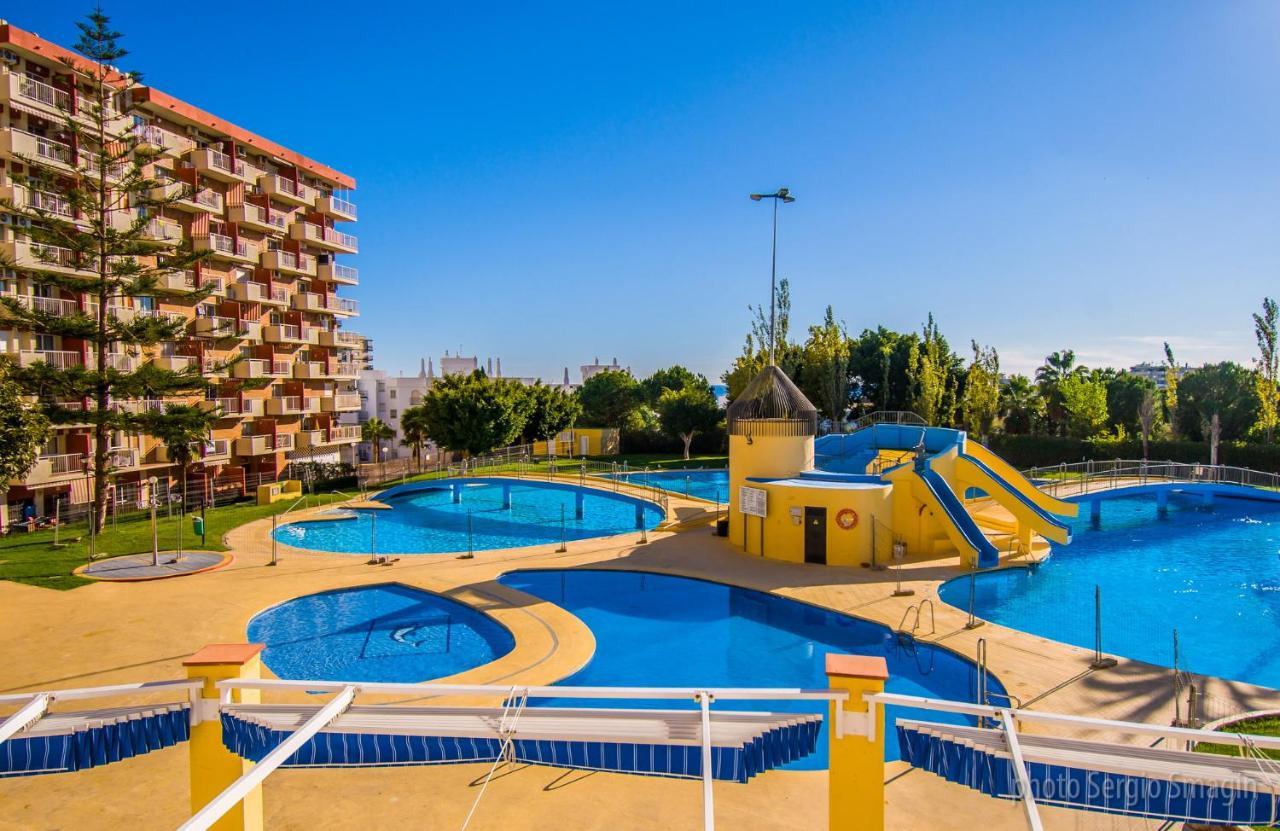 137 Minerva Apartamentos - Vista Al Mar - Piscina Y Playa - Cercano A Tren, Restaurantes Y Tiendas Benalmádena Kültér fotó